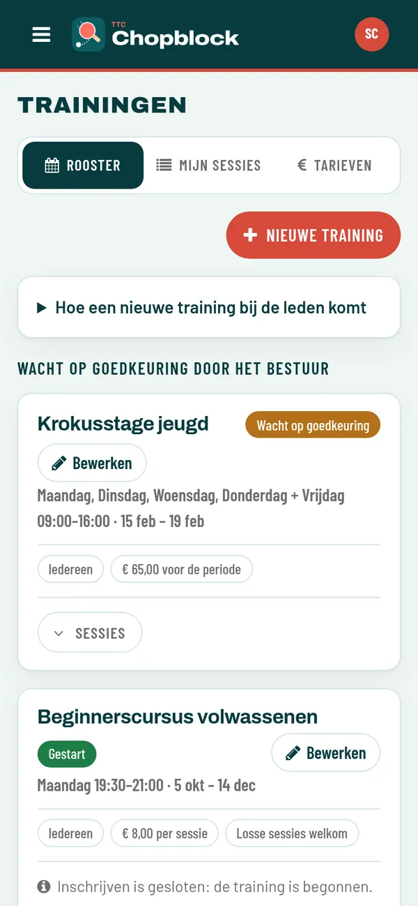 Het trainingsoverzicht van het bestuur met rooster, sessies en tarieven.