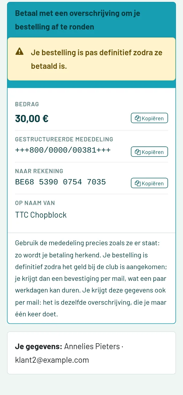 Na het bestellen: bedrag, gestructureerde mededeling en rekeningnummer, elk met een knop om te kopiëren.